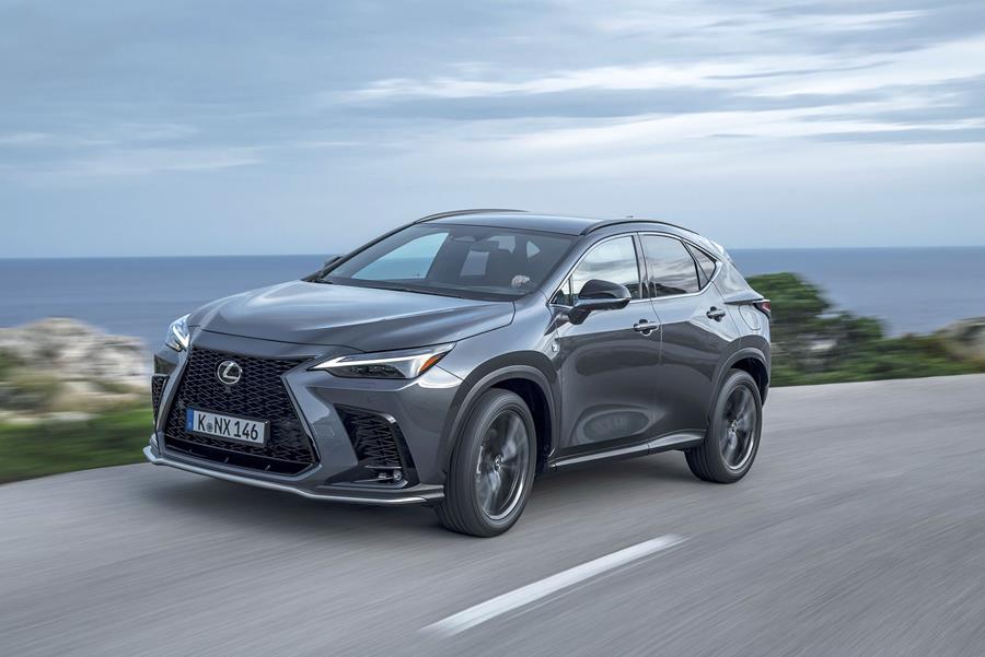 Rijtest Lexus NX 450h+: Fullhybridespecialist tot het stopcontact gedwongen